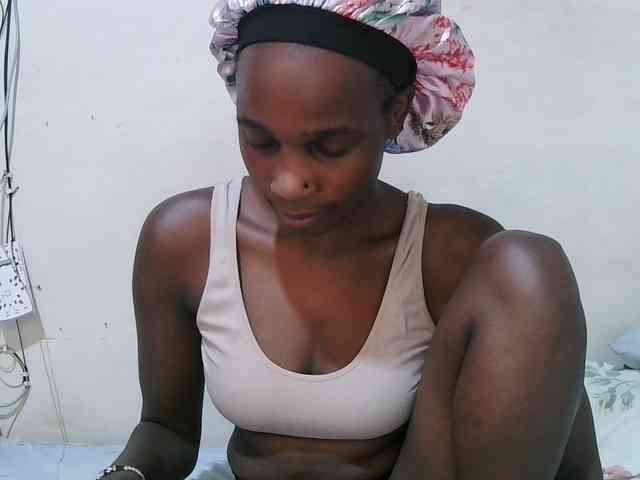 pritty-amber webcam