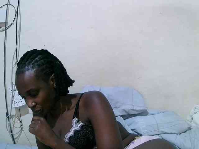 pritty-amber webcam