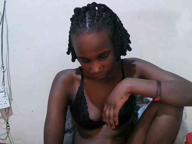 pritty-amber webcam