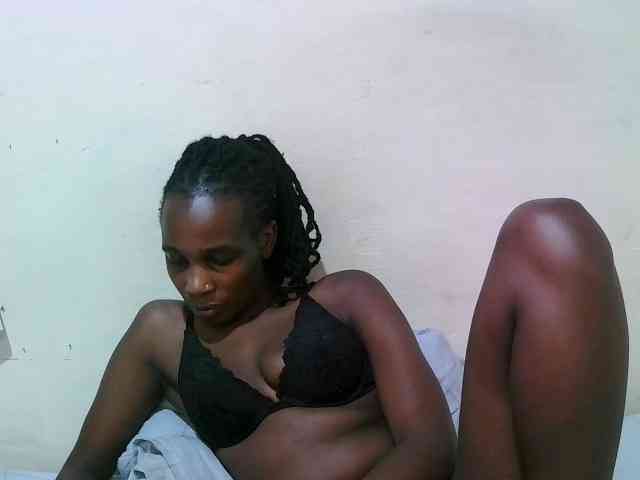 pritty-amber webcam