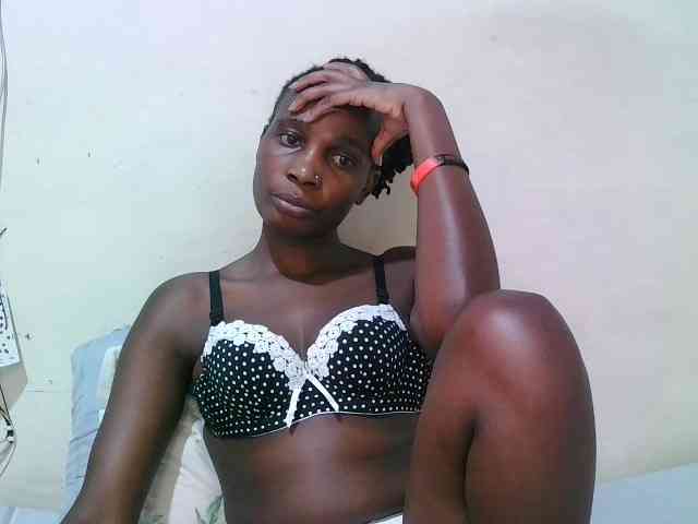 pritty-amber webcam