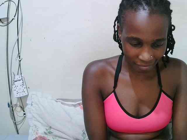 pritty-amber webcam