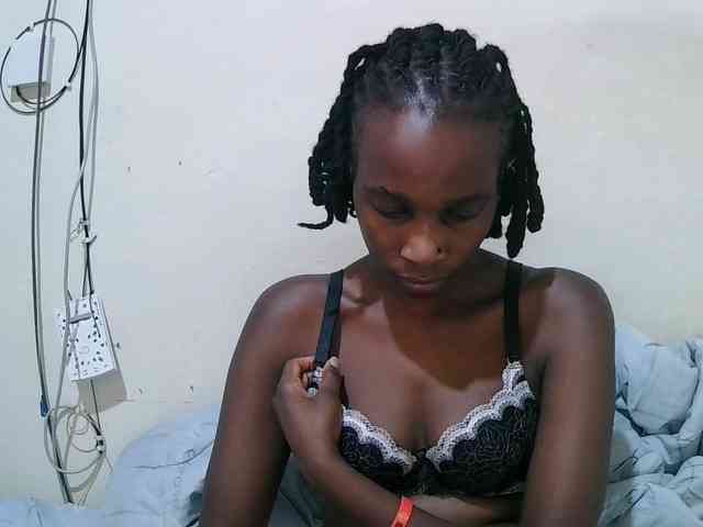 pritty-amber webcam