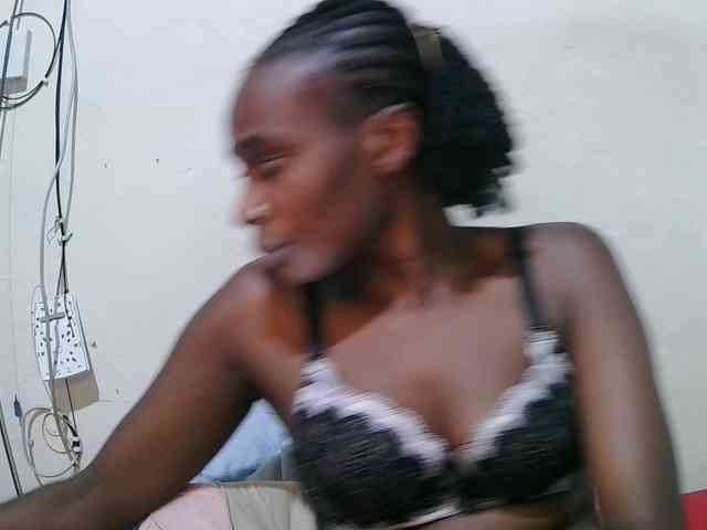 pritty-amber webcam