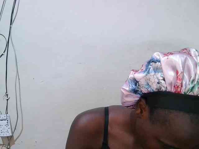 pritty-amber webcam