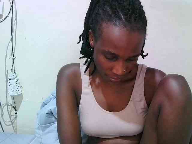 pritty-amber webcam