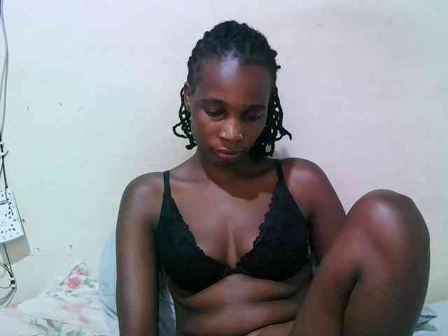 pritty-amber webcam