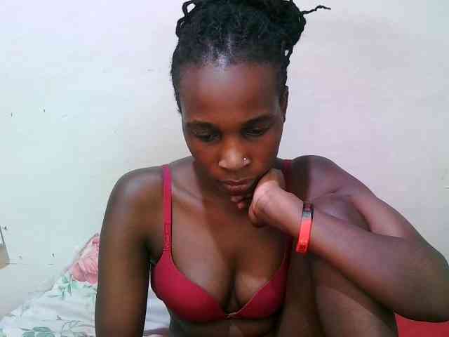 pritty-amber webcam