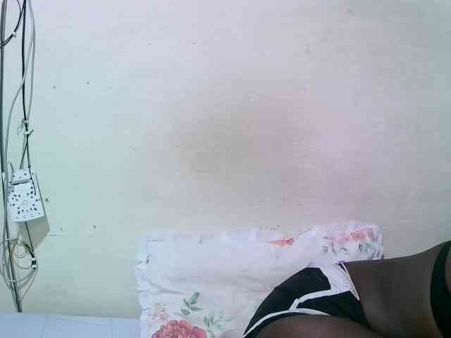 pritty-amber webcam