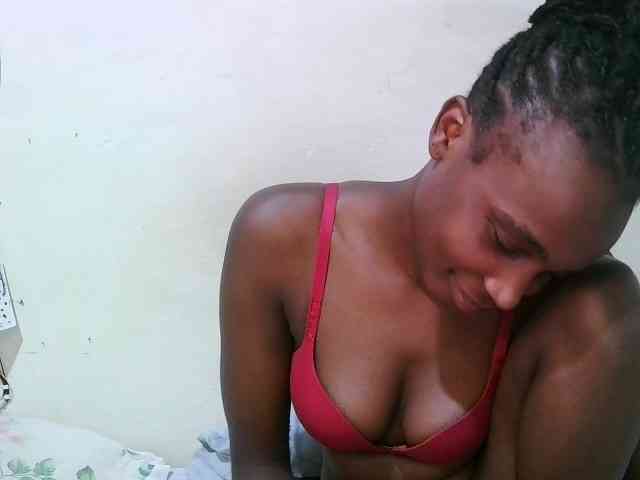 pritty-amber webcam
