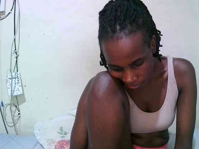 pritty-amber webcam