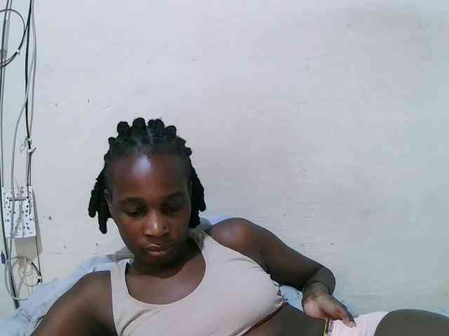 pritty-amber webcam