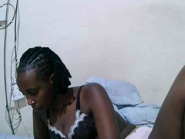 pritty-amber webcam