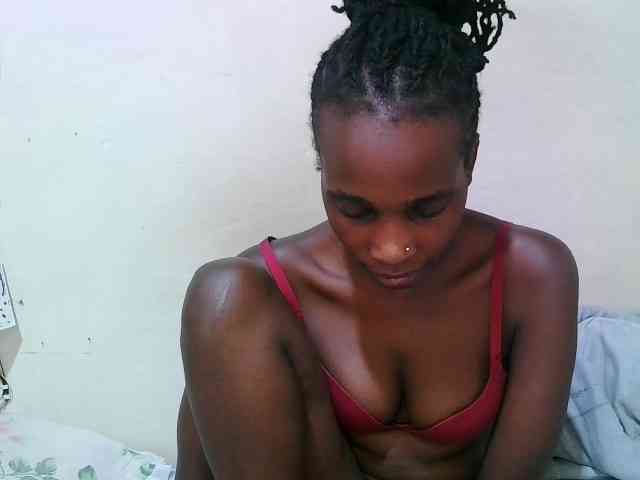 pritty-amber webcam