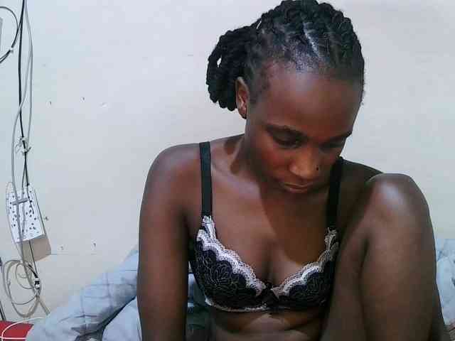 pritty-amber webcam