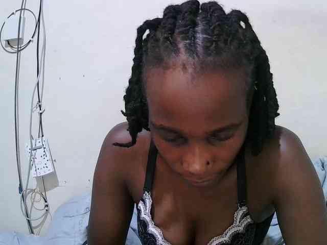 pritty-amber webcam