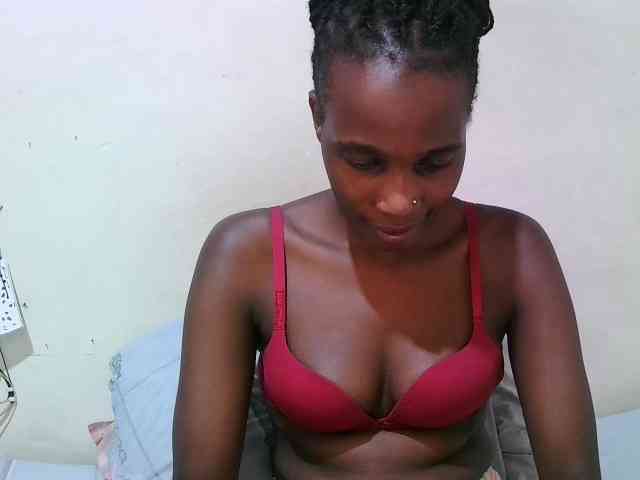 pritty-amber webcam