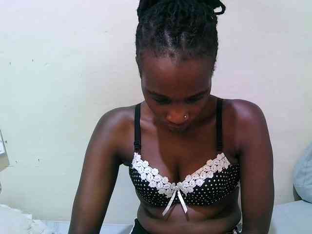 pritty-amber webcam