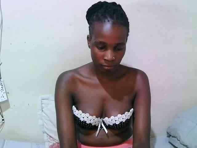 pritty-amber webcam