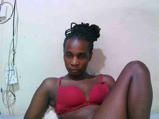 pritty-amber webcam