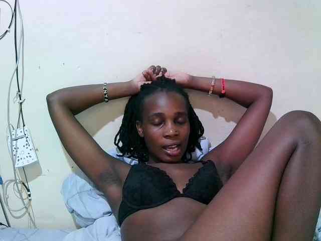 pritty-amber webcam