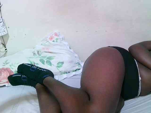 pritty-amber webcam