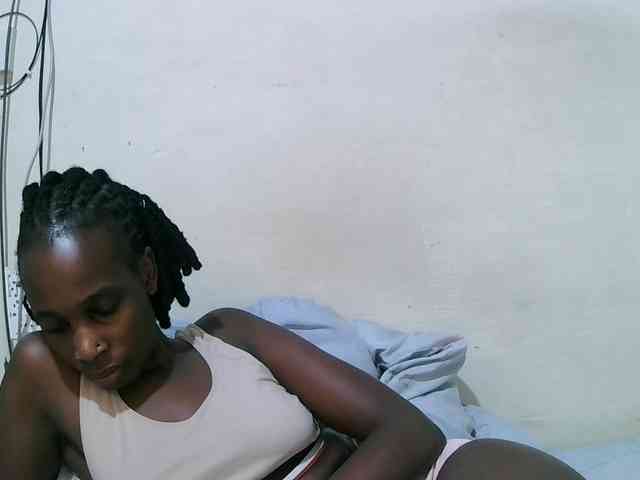 pritty-amber webcam