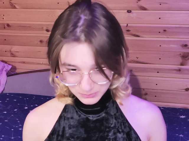 SilvaDevil's BongaCams show and profile