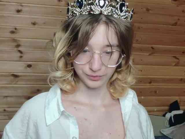 SilvaDevil Live Webcam on BongaCams