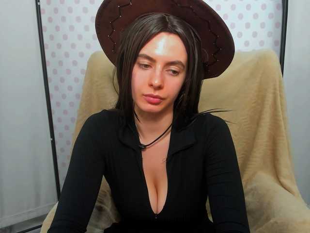 CarliDesire