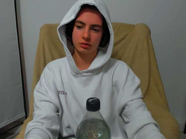 CarliDesire live cam on BongaCams