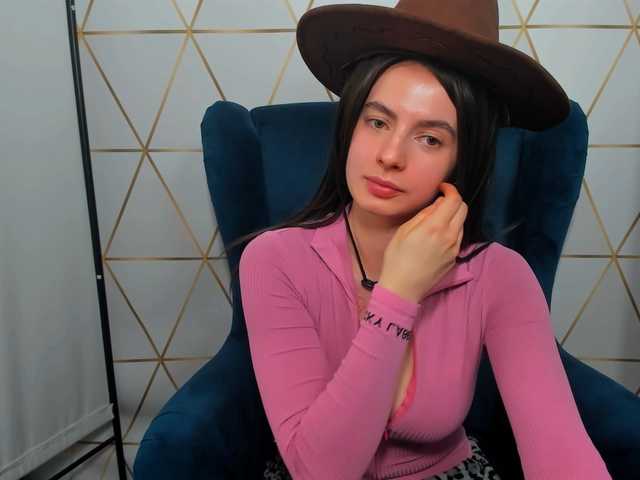 CarliDesire live cam on BongaCams