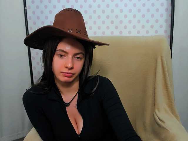 CarliDesire live cam on BongaCams