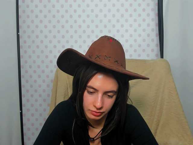 CarliDesire live webcam show