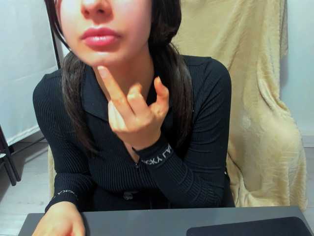 CarliDesire live cam