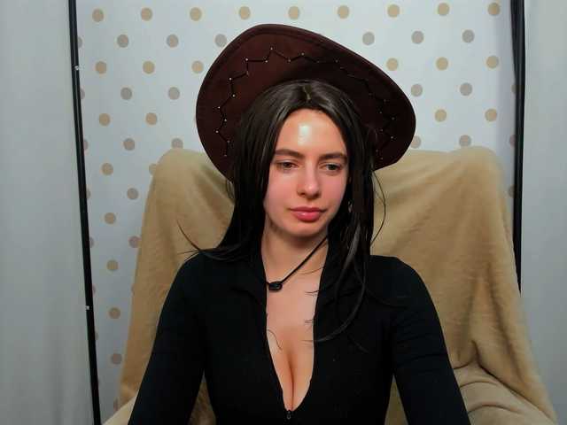 CarliDesire live webcam show