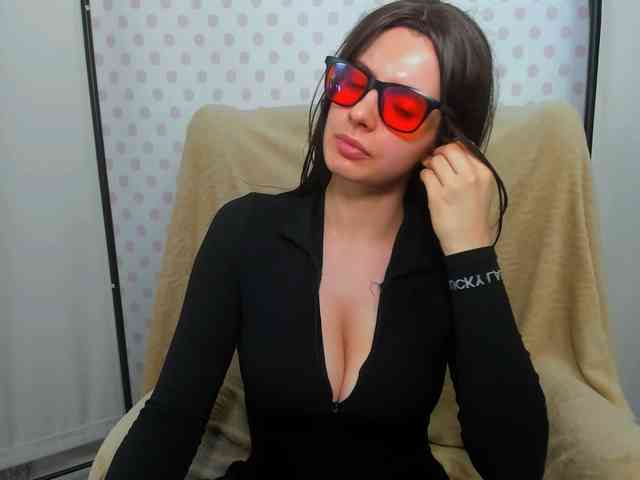 CarliDesire webcam