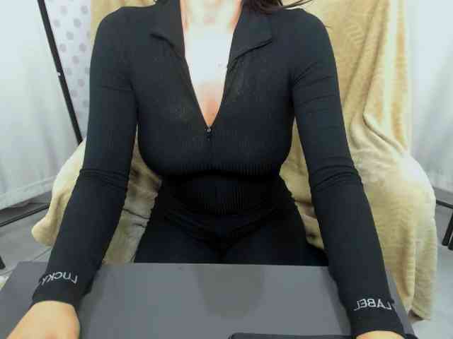 CarliDesire webcam