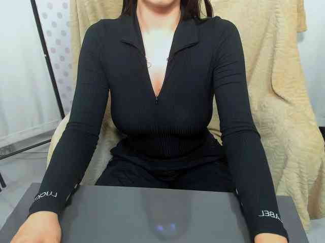 CarliDesire webcam