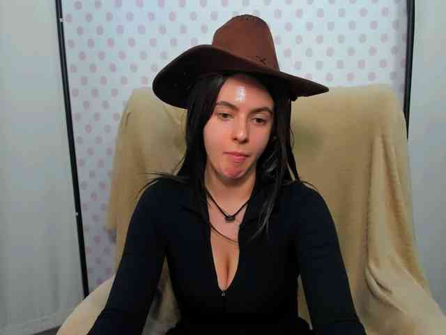 CarliDesire webcam