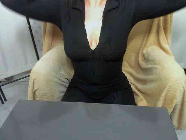 CarliDesire webcam