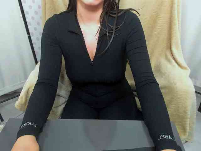 CarliDesire webcam