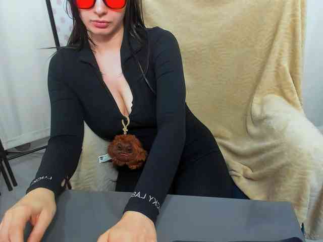 CarliDesire webcam