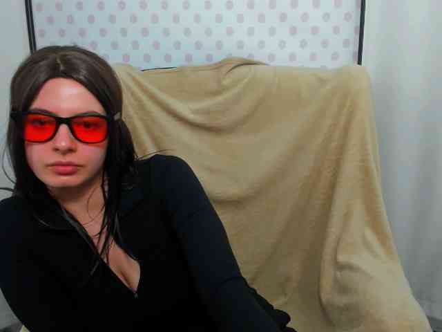 CarliDesire webcam
