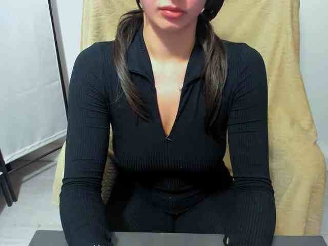CarliDesire webcam