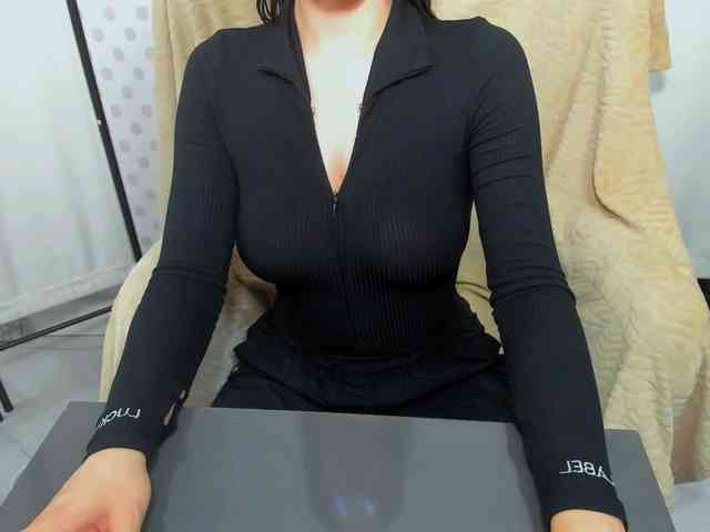 CarliDesire webcam