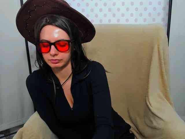 CarliDesire webcam
