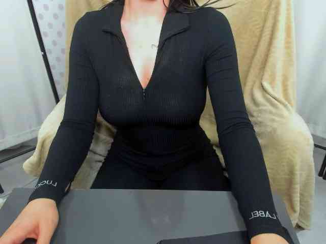 CarliDesire webcam