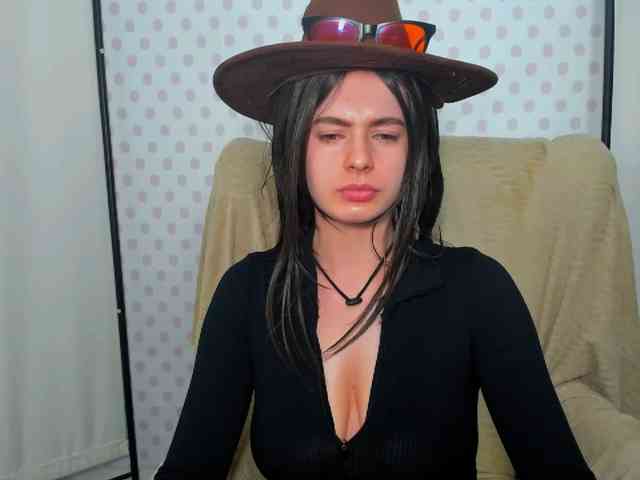 CarliDesire webcam