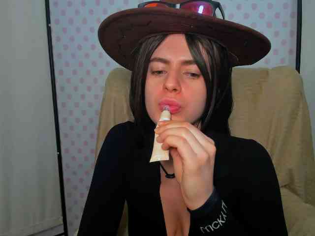 CarliDesire Sex Cam Show